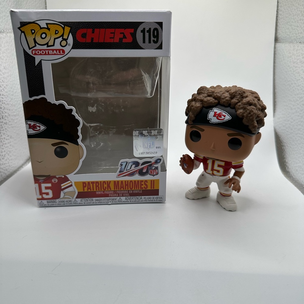 New‎ In Box Funko Pop Patrick Mahomes #119